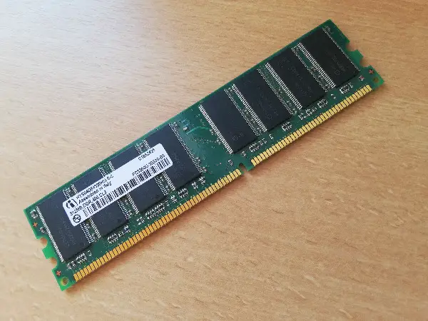 Arbeitsspeicher (RAM) 512MB DDR-400 CL3 PC32000 Infineon