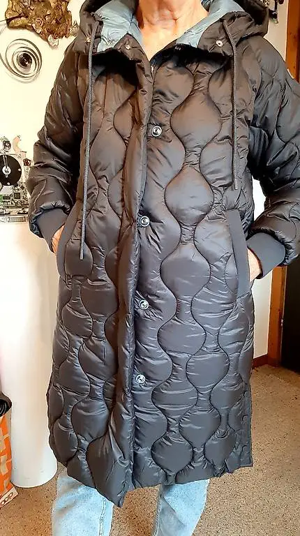 Steppmantel mit Kapuze