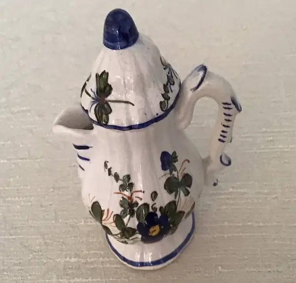 ALTES BASANO-KÄNNCHEN...