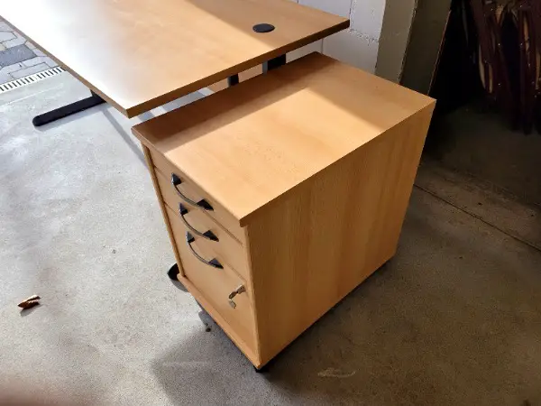 Bürorollcontainer in sehr gutem Zustand