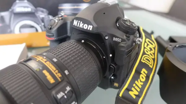 Nikon D850 24-120 VR Kit DSLR Kamera