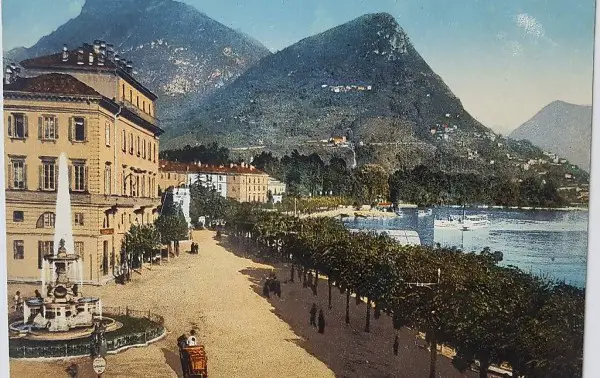 Uralte Ansichtskarte Piazza Fontana Bossi
