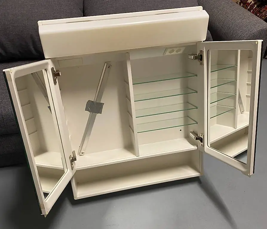 Badezimmer Spiegelschrank Schneider