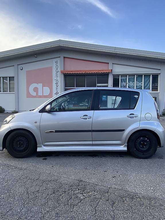 Daihatsu sirion 1.5 st custom