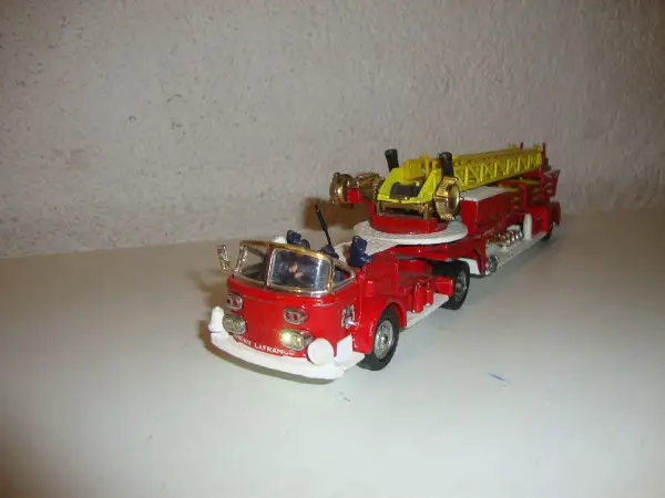 Feuerwehrlastwagen Corgi