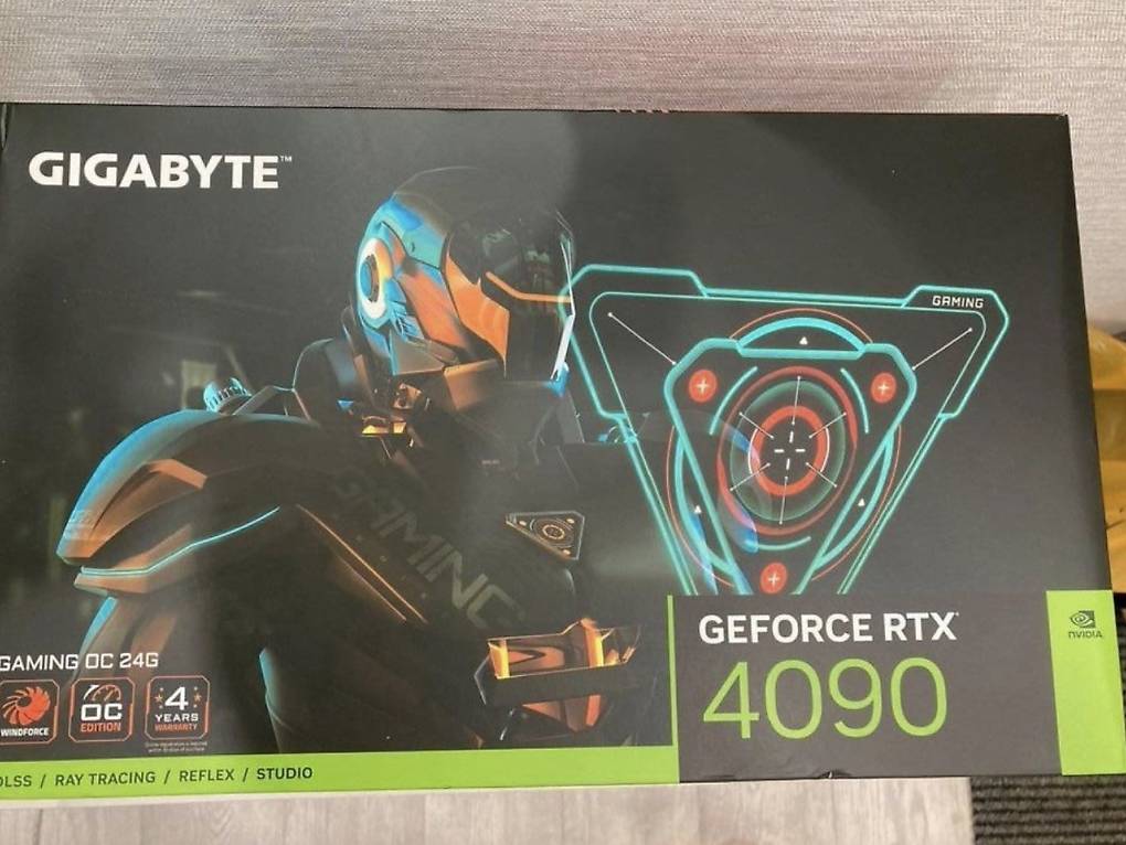 Gigabyte RTX 4090 Gaming OC 24GB Grafikkarte *Wie Neu*