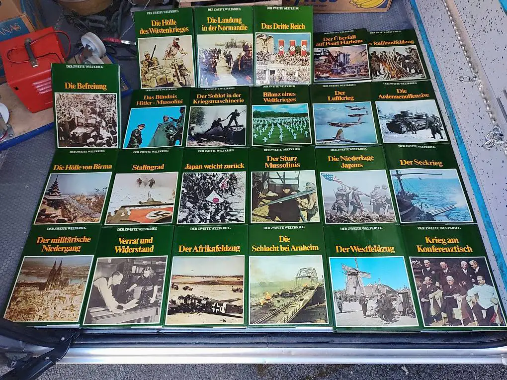 Der zweite Weltkrieg Büchersammlung bestehend aus 23 Bücher