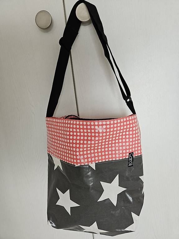 Tasche Saröli aus Wachstuch