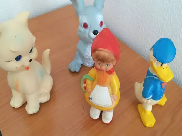 Alte nostaligische Gummifiguren