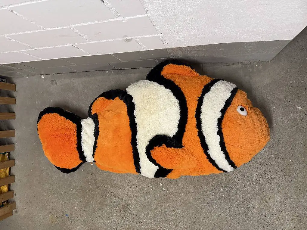 XXL Nemo Plüsch 84cm wie neu