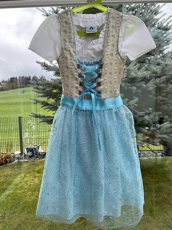 Trachtenkleid inkl. Bluse & Schürze Gr. 134