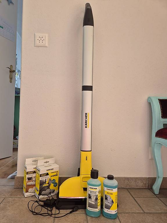 Kärcher Hartbodenreiniger inkl. Zubehör