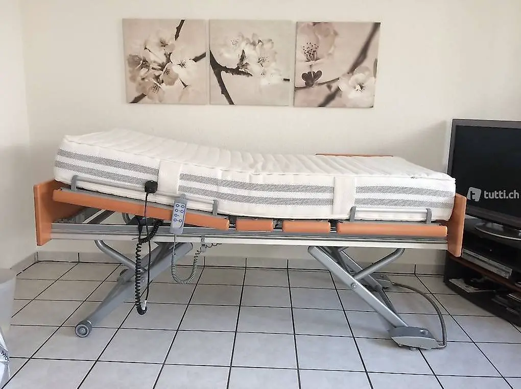 Pflegebett - elektrisch