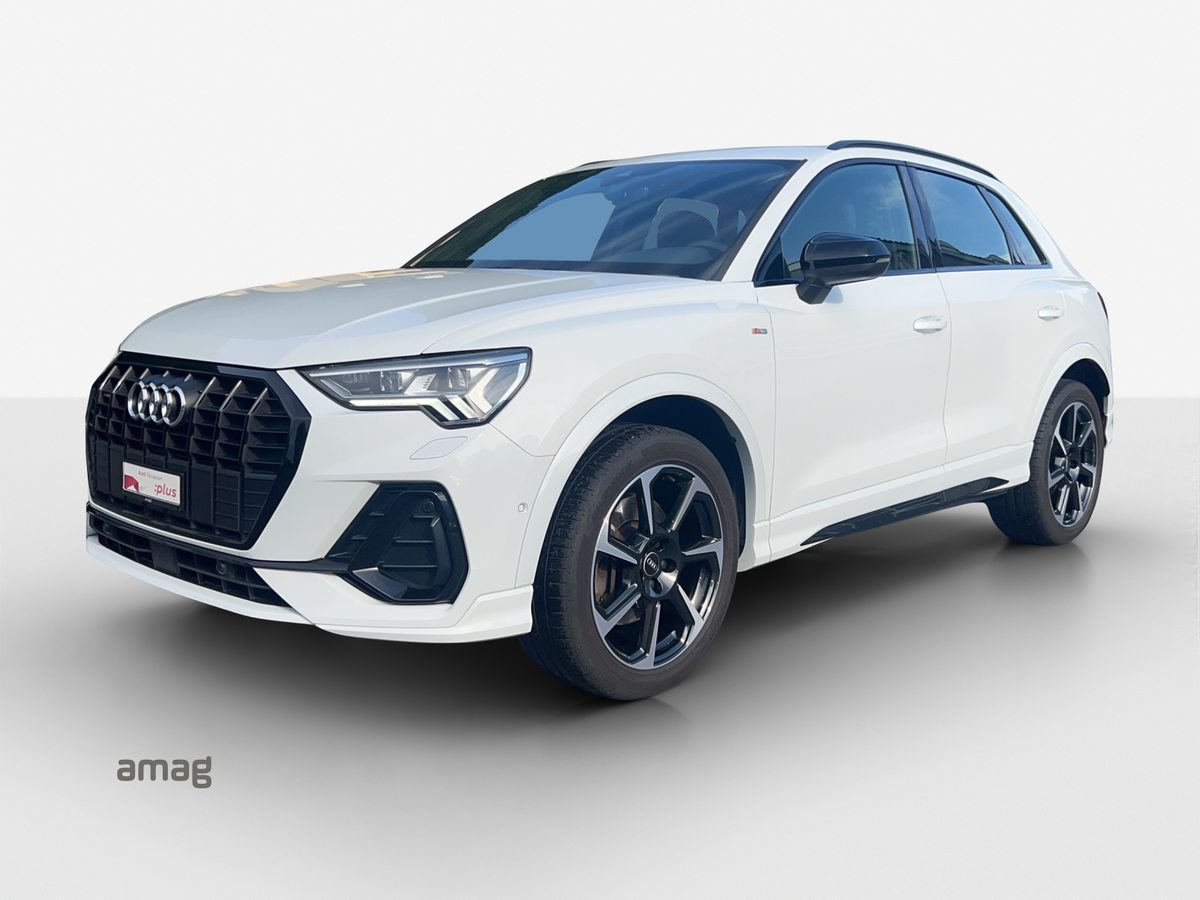 AUDI Q3 40 TDI S line Attraction