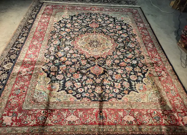 Seidenteppich China, handgeknüpft, neu, perfekter Zustand