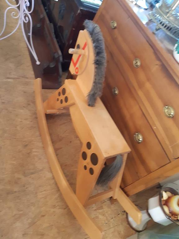 Schaukelpferd mit Mähne, Holz sehr stabil Kinderspielzeug