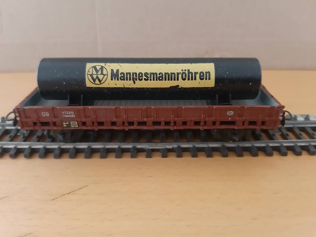 Märklin HO 4616 DB Niederbordwagen mit Mannesmann Röhre, OVP
