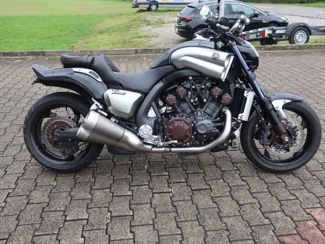 yamaha vmx 1700 v-max