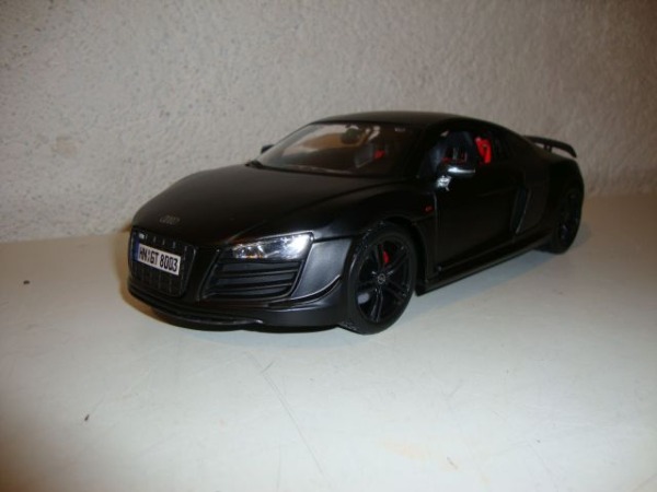 Audi R8 GT matt-schwarz Premium Edition