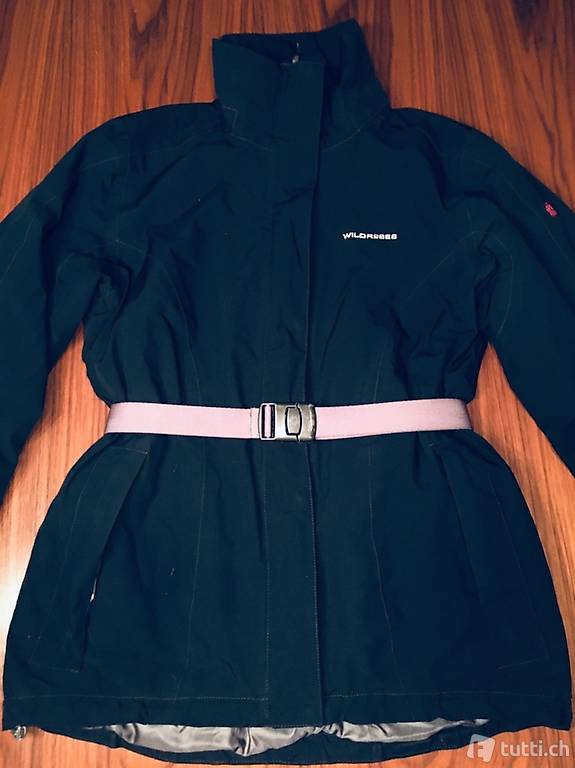 Goretex Wildroses Winterjacke in dunkelblau. Grösse M.