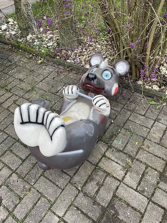 Kiddy Figur Känguruh zum draufsitzen.