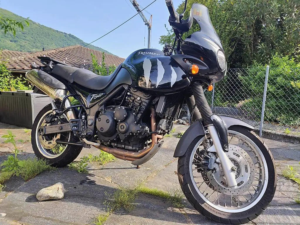 La prima superenduro della storia