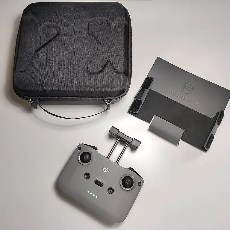 DJI 2 / 3 Controller + Koffer (wie NEU) (Drohne/Drone)