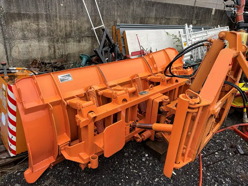 lame à neige boschung