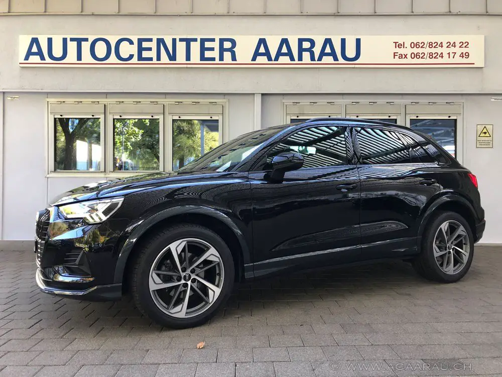 AUDI Q3 35 TDI Advanced quattro S-tronic "Modell 2022" / Viedeo