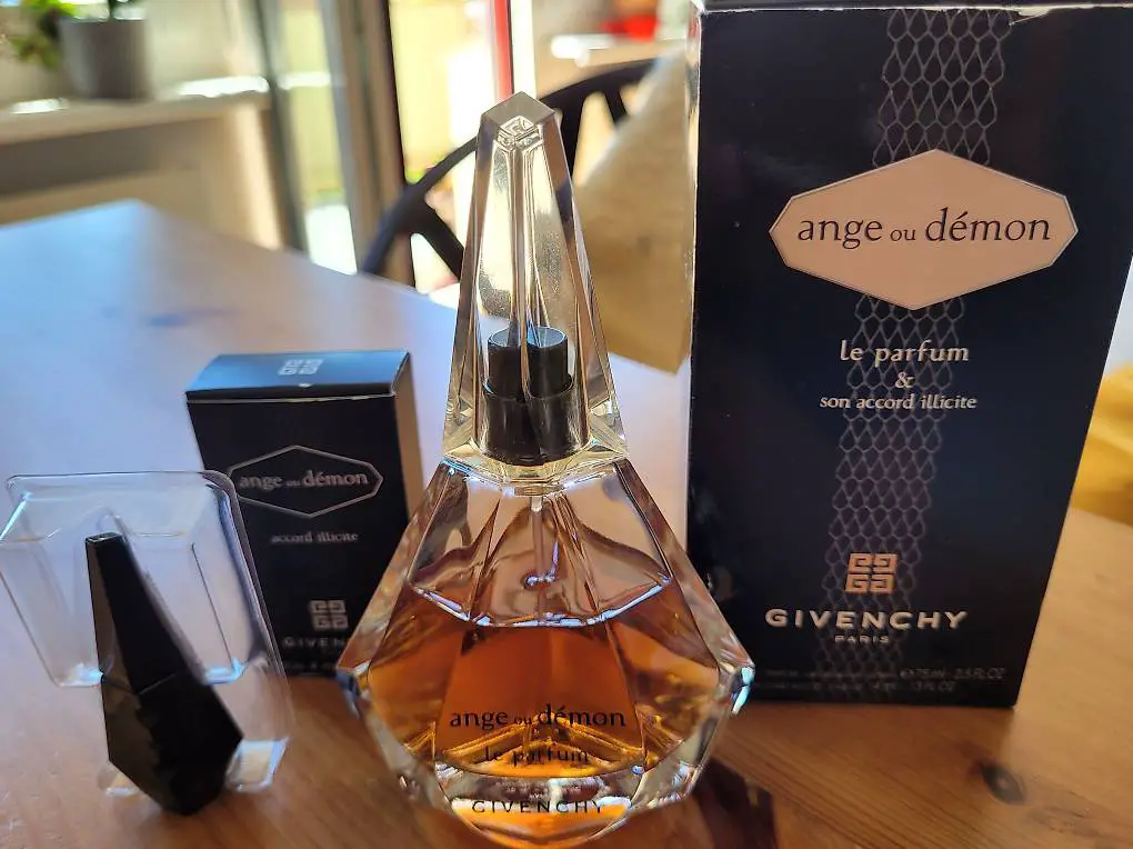 Givenchy ange ou démon Parfüm