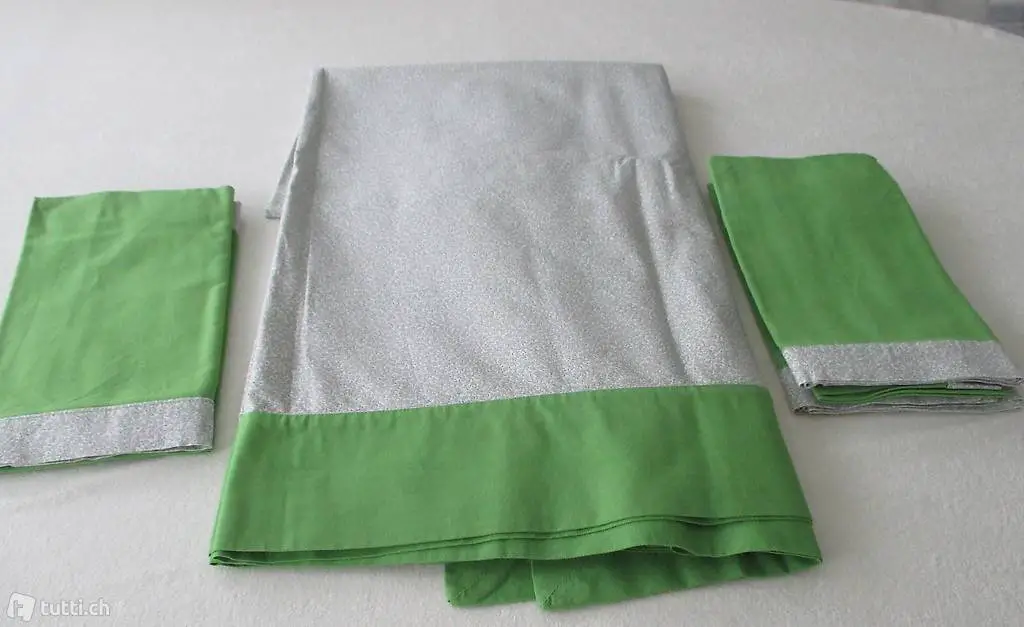 TISCHTUCH mit 6 grossen, passenden Stoffserviete-140x 230cm