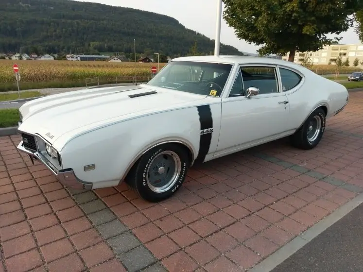 oldsmobile 442 coupe