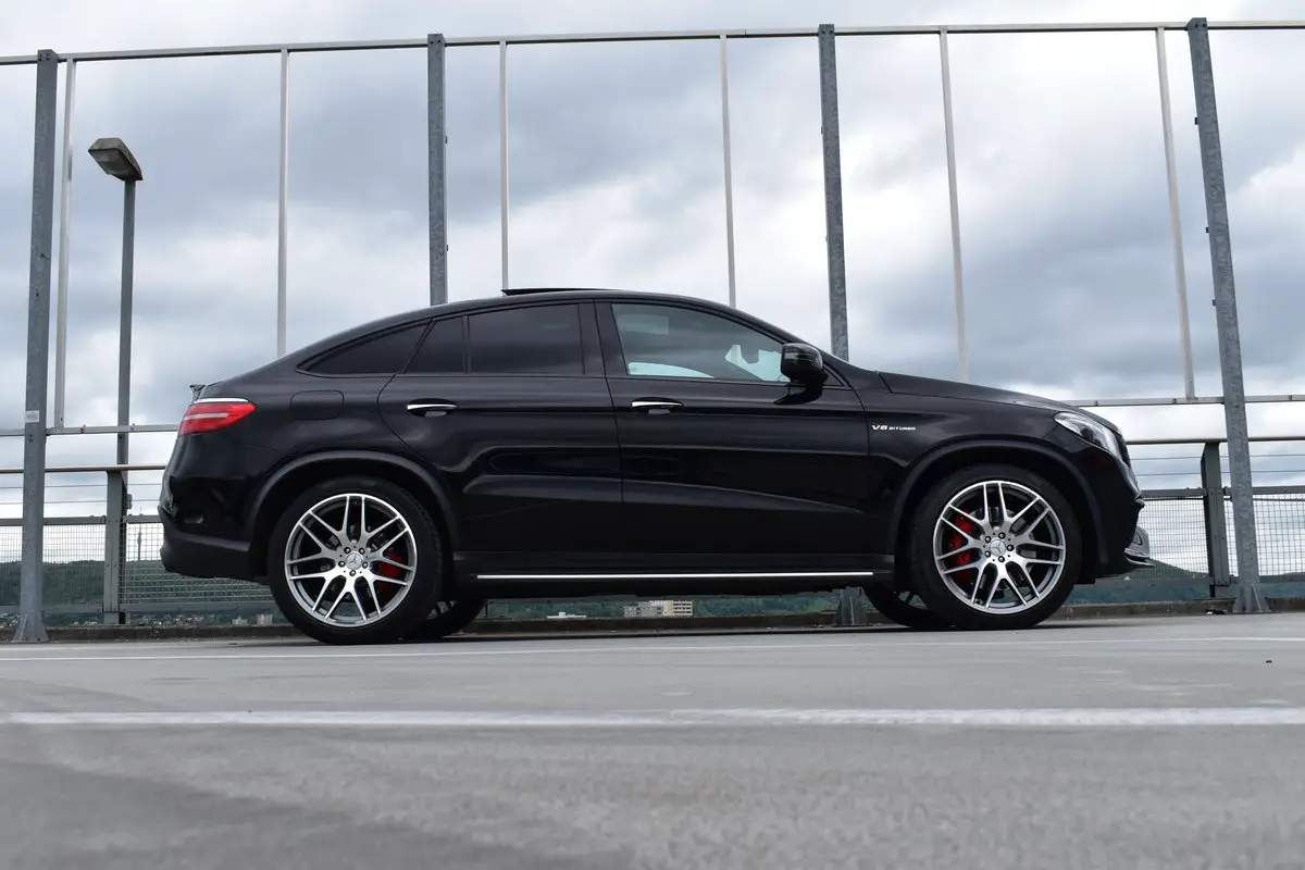mercedes-benz gle coupé 63 s amg 4matic speedshift black l 585 ps