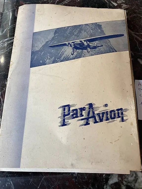 alte Papeterie mit Luftpostpapier