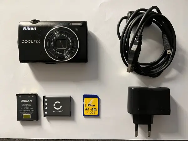 Digitalkamera Nikon Coolpix S5100 Smart Black, neuwertig