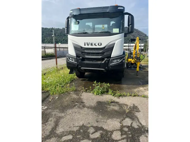 IVECO, T-WAY, Abrollkipper (Haken)