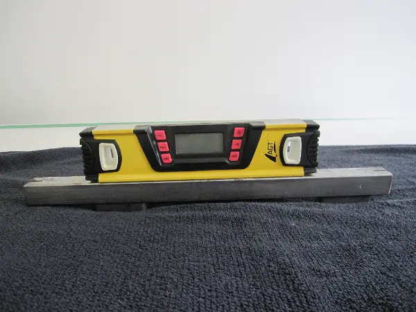 AGT Digitale-Magnet-Wasserwaage, 25 cm