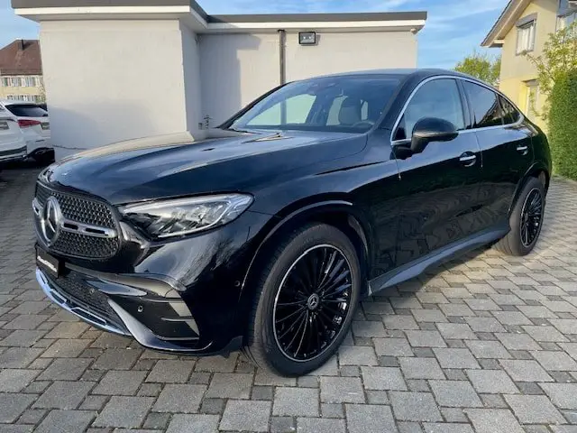 mercedes-benz glc coupé 200 amg line 4matic 9g-tronic