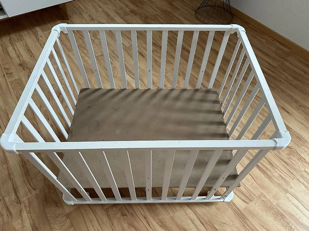 Laufgitter verstellbar 100x100cm mit Rollen zum rumschieben