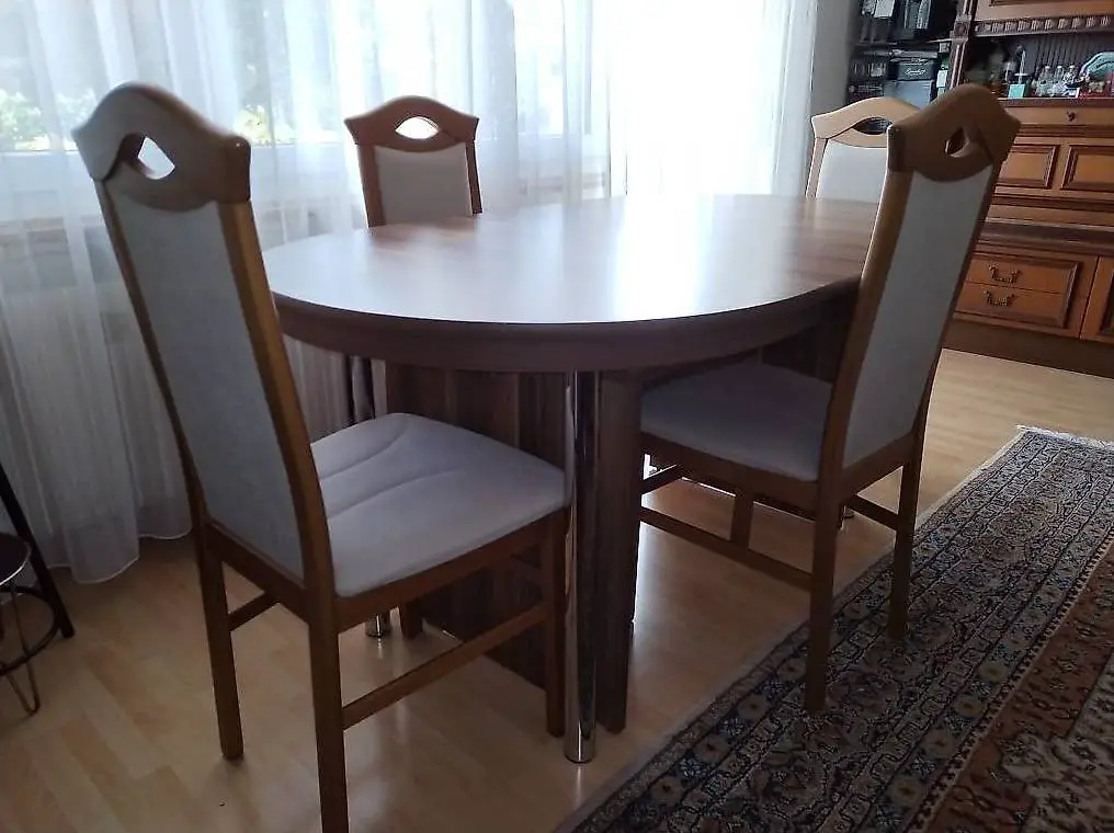 Esstisch (ausziehbar 3 Verlängerungsplatten) inkl. 6 Stühle