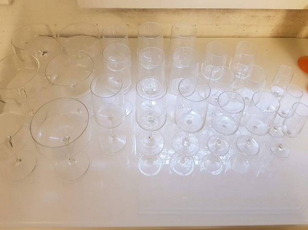 25. Stk. edle Kristallgläser in allen Grössen