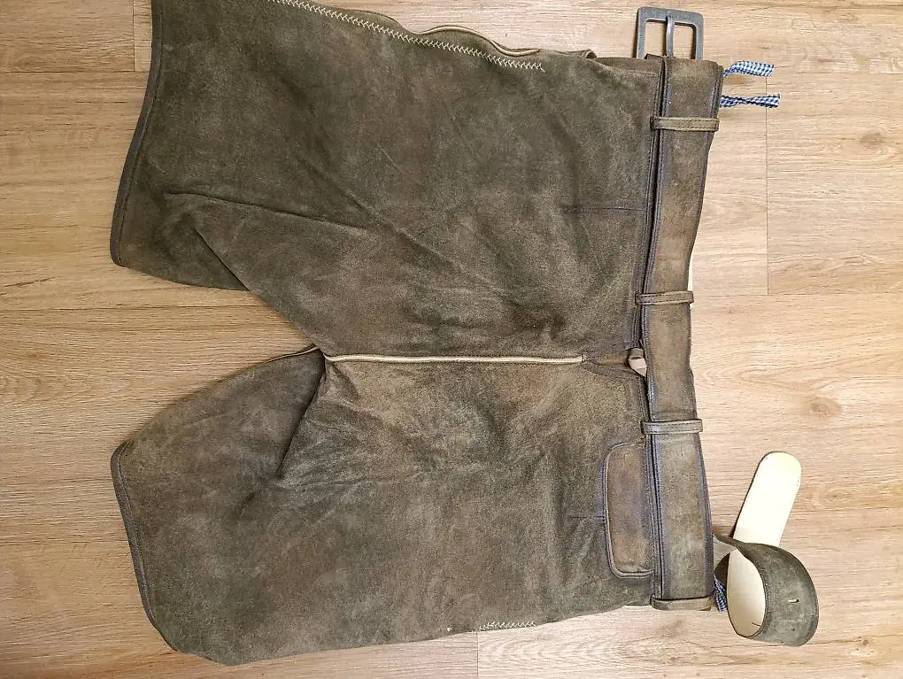 Lederhose Grösse 56