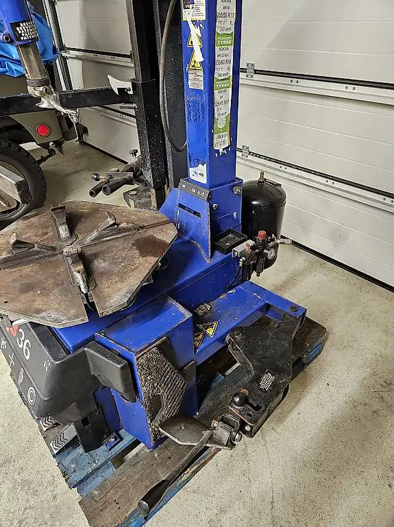 Pneumontiermaschine, Reifen, Teco, Auswuchten, Corghi