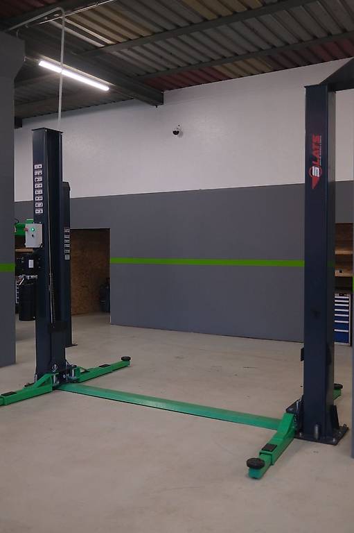 Neue 4-Tonnen-Autolift/Hebebühne