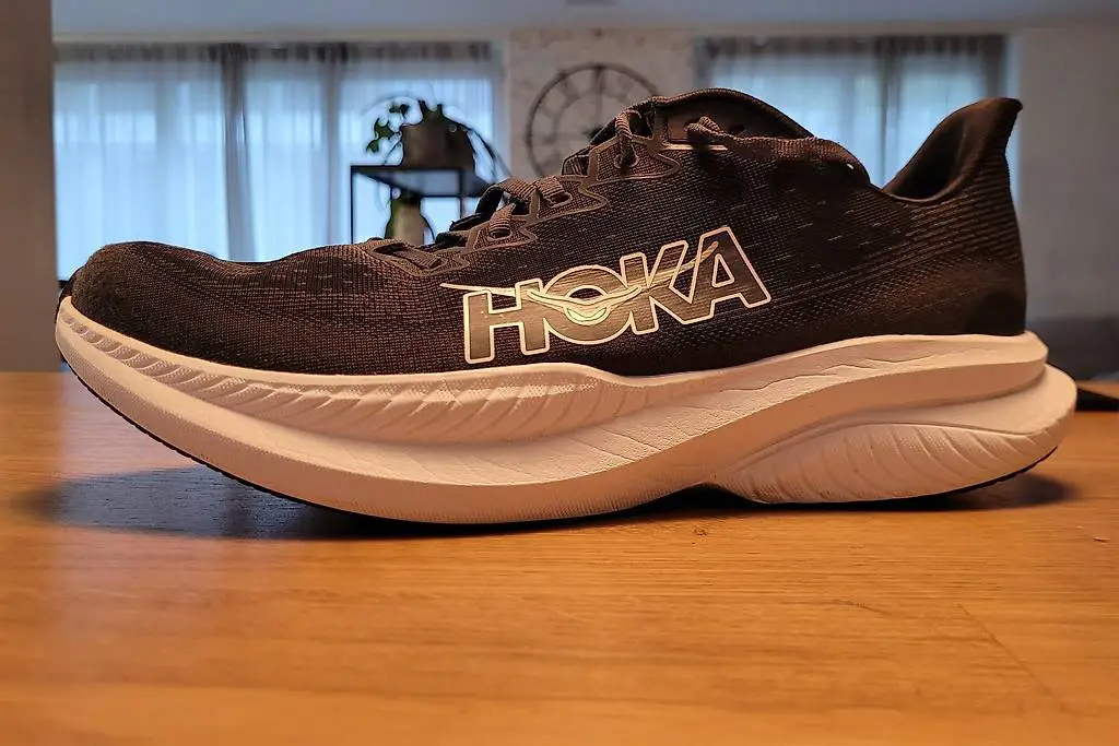 Laufschuhe Hoka Mach 6 (EUR 45 1/3)