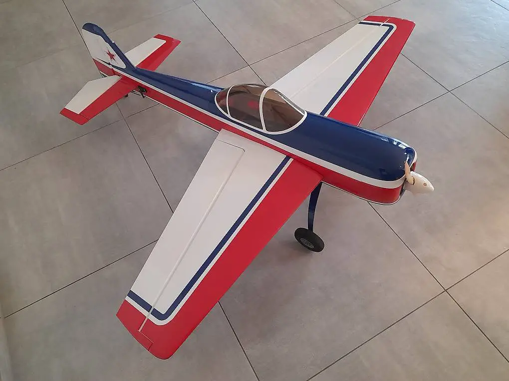 Gernot Bruckmann Yak-55M mit Flügeltragetasche