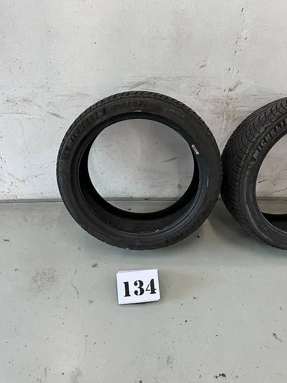 Michelin Winterreifen 225/40/18 guter Zustand