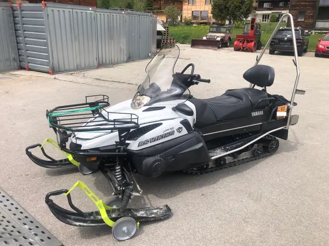 YAMAHA, VK 10 Snowmobile Motorschlitten, Motorschlitten