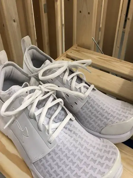 Under Armour Damen Schuhe Grösse 41