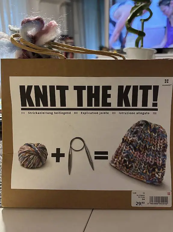 Wolle zum Stricken für Mütze, abzuholen in Beromünster